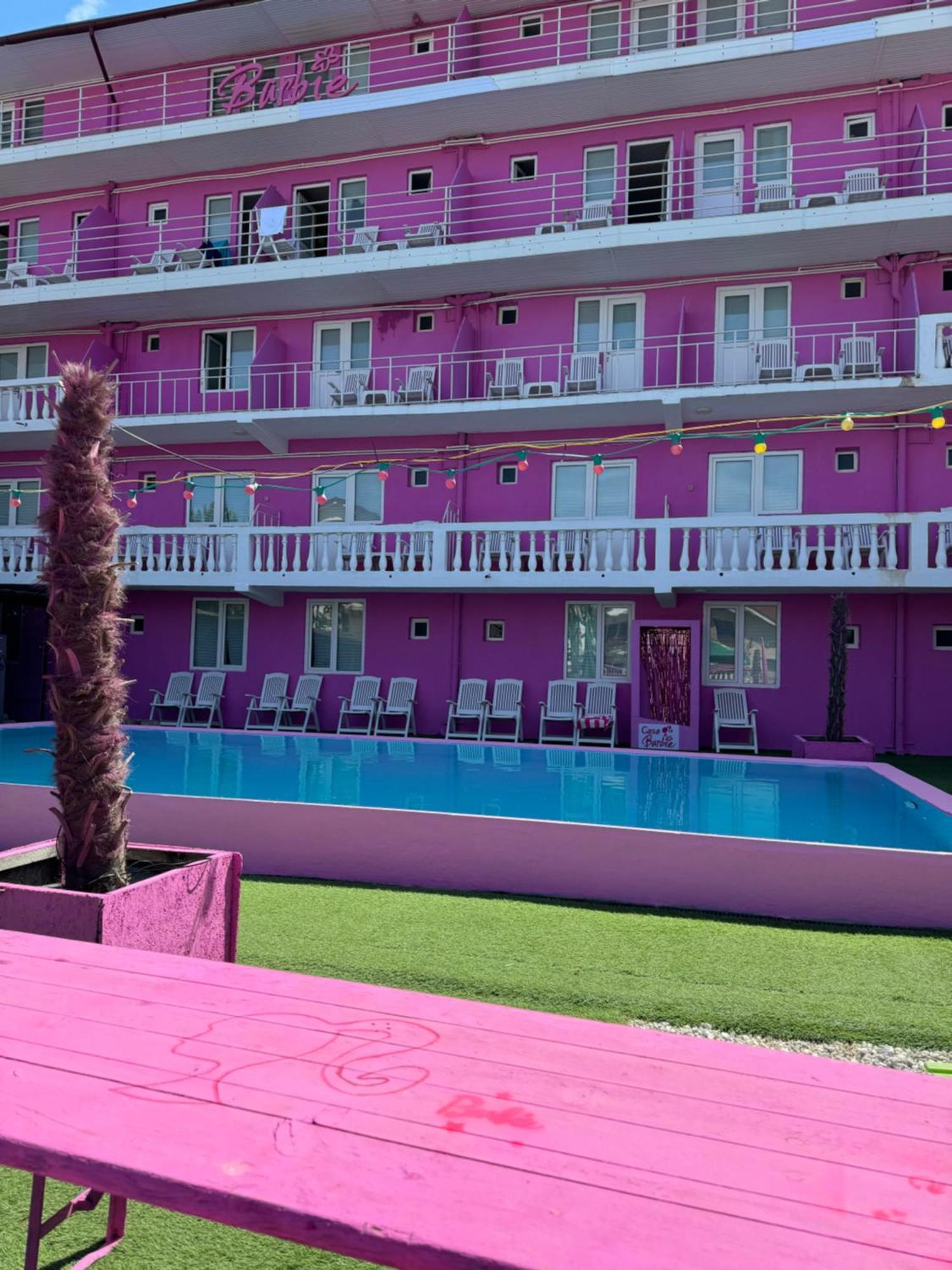Casa Barbie Costinesti Hostel Buitenkant foto