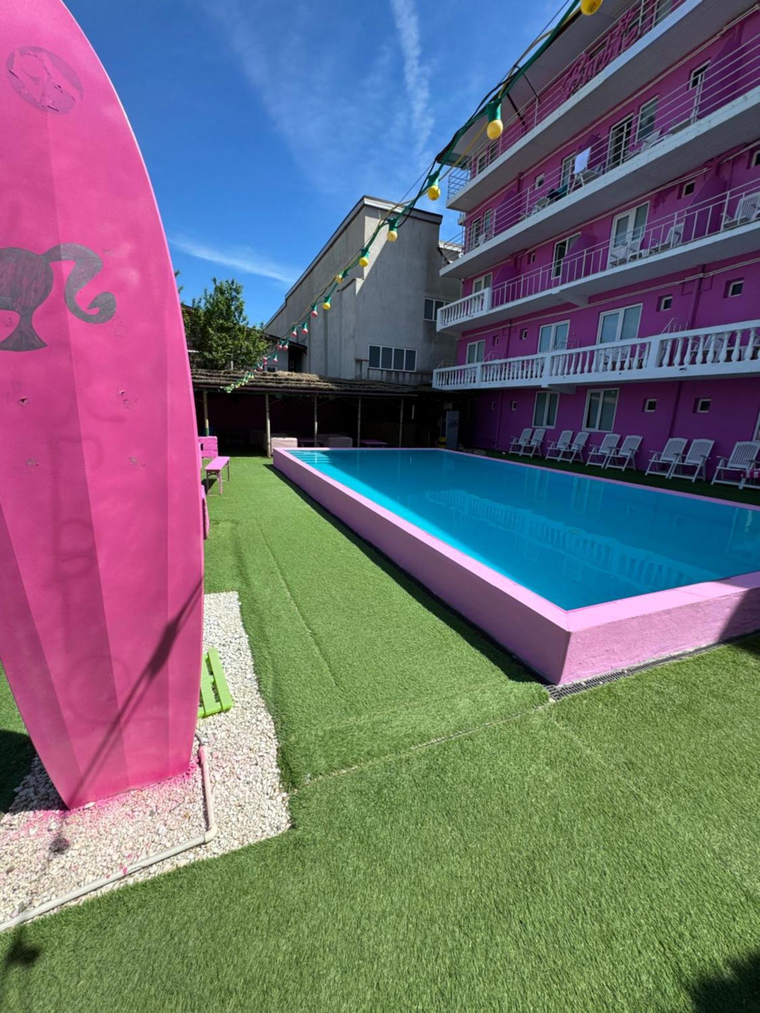 Casa Barbie Costinesti Hostel Buitenkant foto